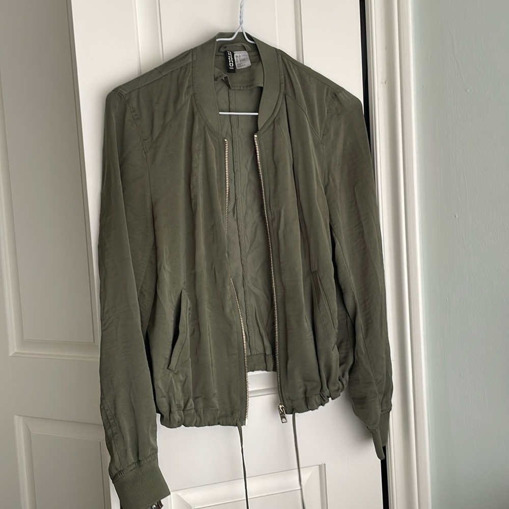 H&M green lightweight satin jacket